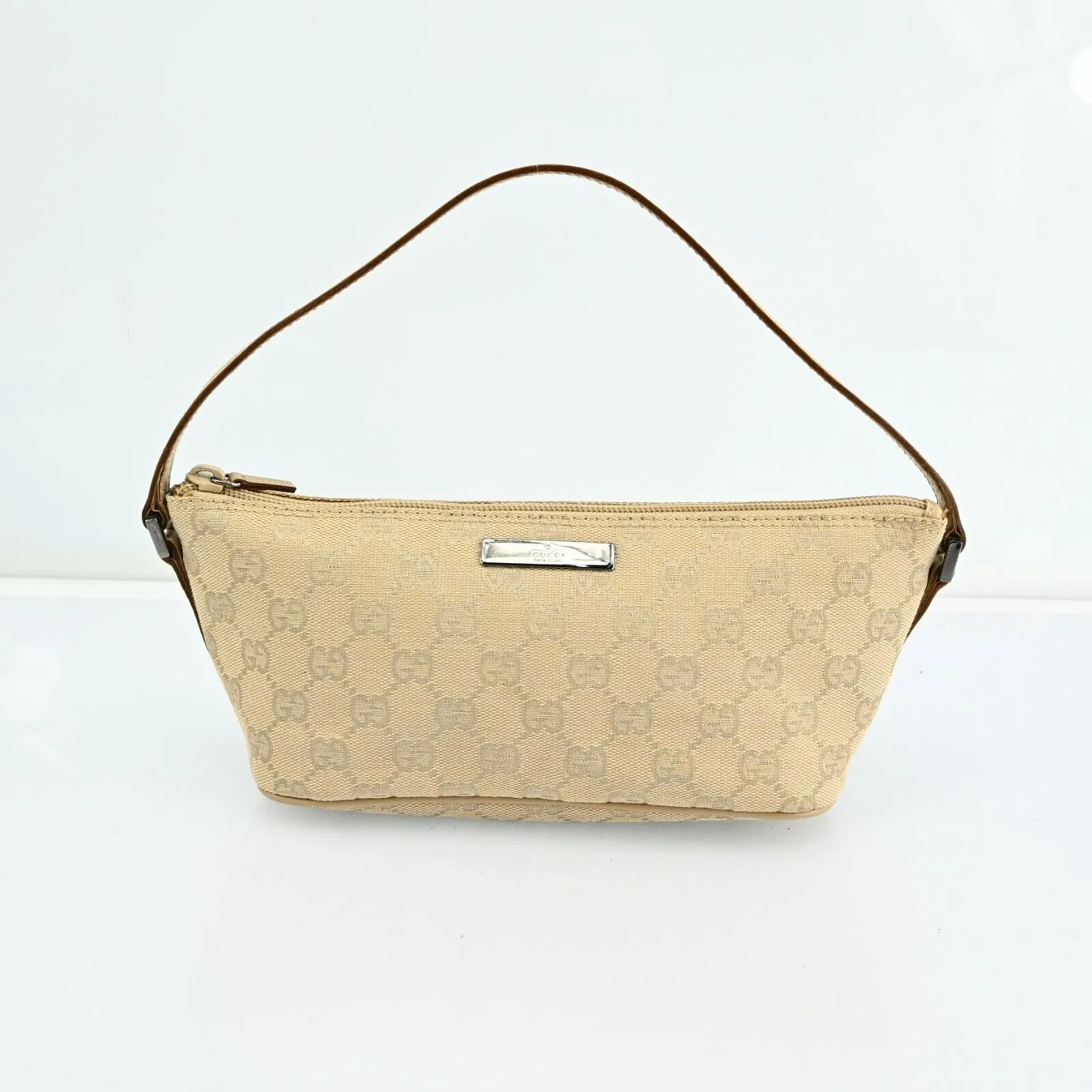 Gucci Hand Bag Pouch Gg Canvas